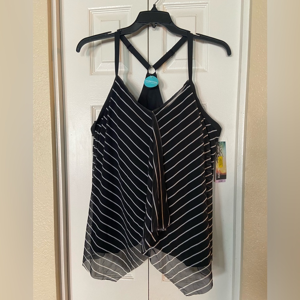 New PLUS SIZE 22W Bathing Suit Top